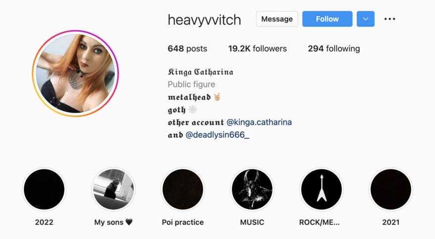 heaveyvvitch Instagram home using a Gothic Font